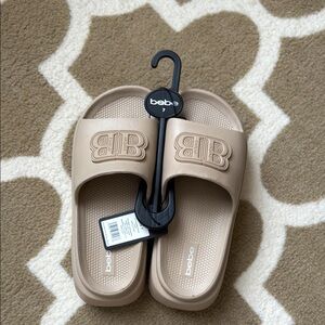 NWT Bebe Beige Slide Sandals sz 7M
